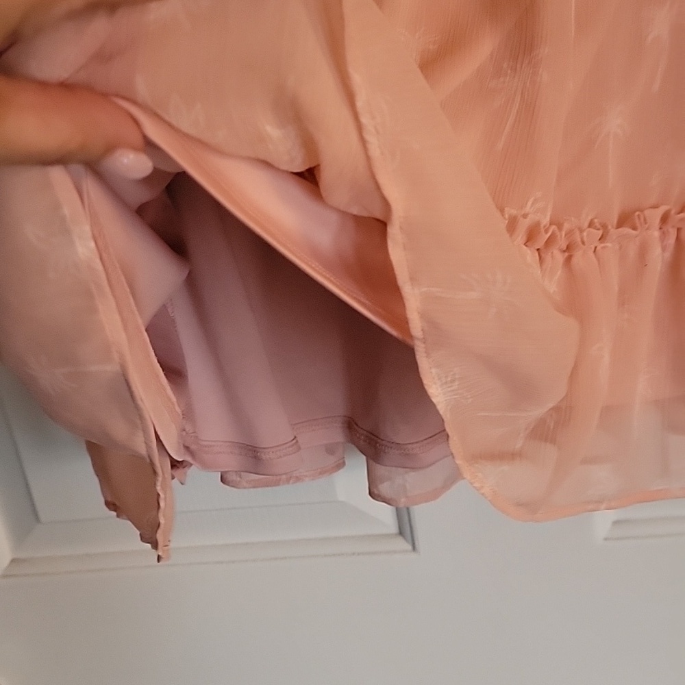 Beautiful Lauren Conrad skirt, women's large. Salmon colored. - Picture 8 of 9